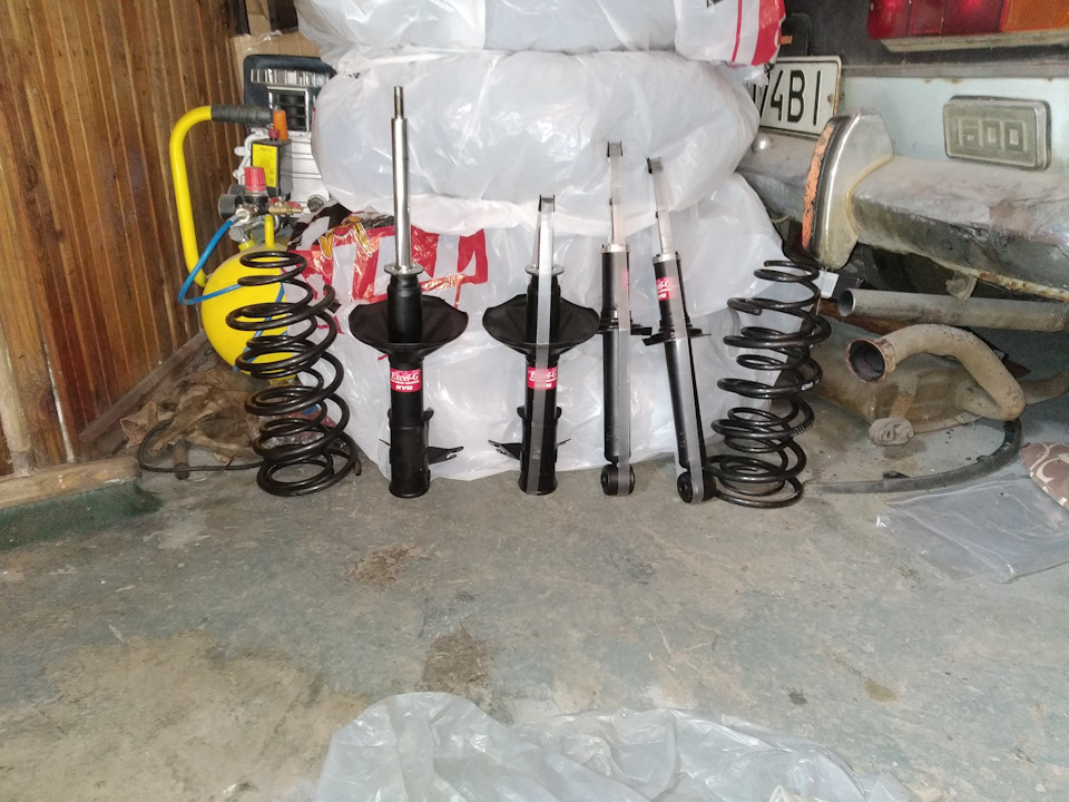 Eibach Pro Kit + нові стійки KYB 4