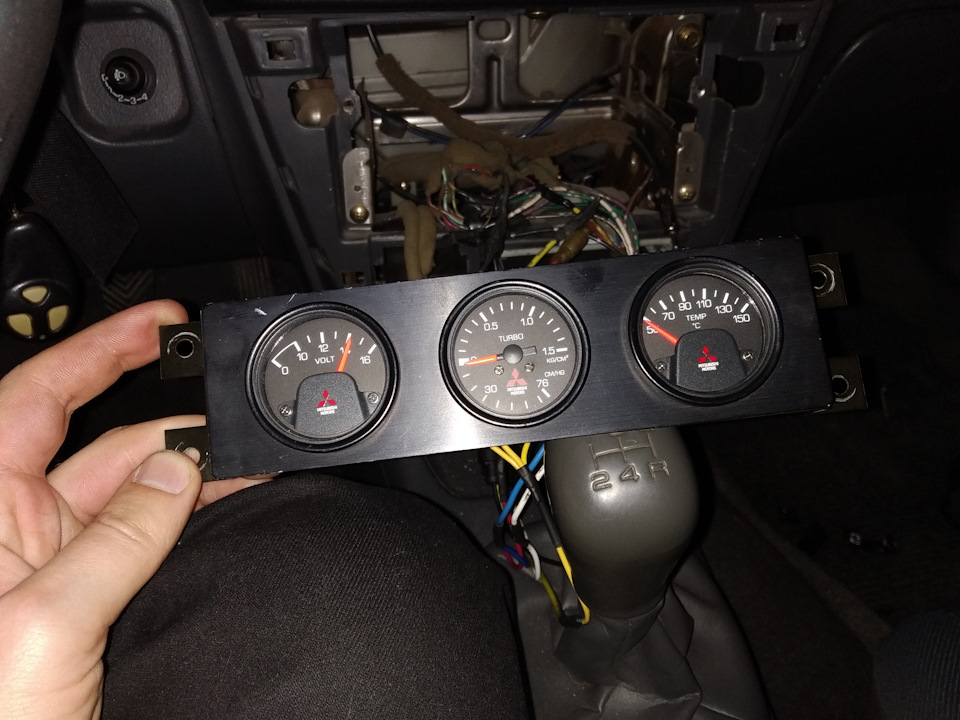 OEM Lamco Gauges. Встановлення. 1