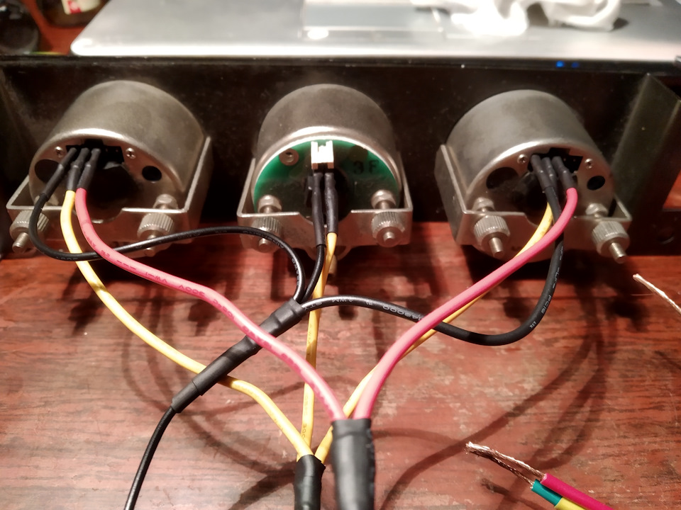 OEM Lamco Gauges. Встановлення. 4