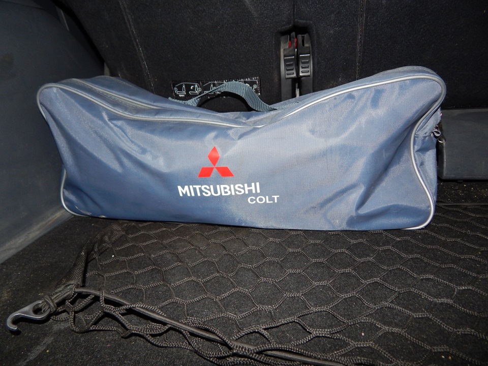 Майже фірмова сумка від Mitsubishi) 1
