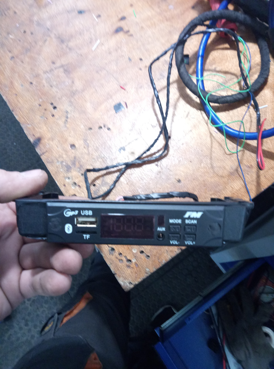 USB, Bluetooth за 2.5$ 4