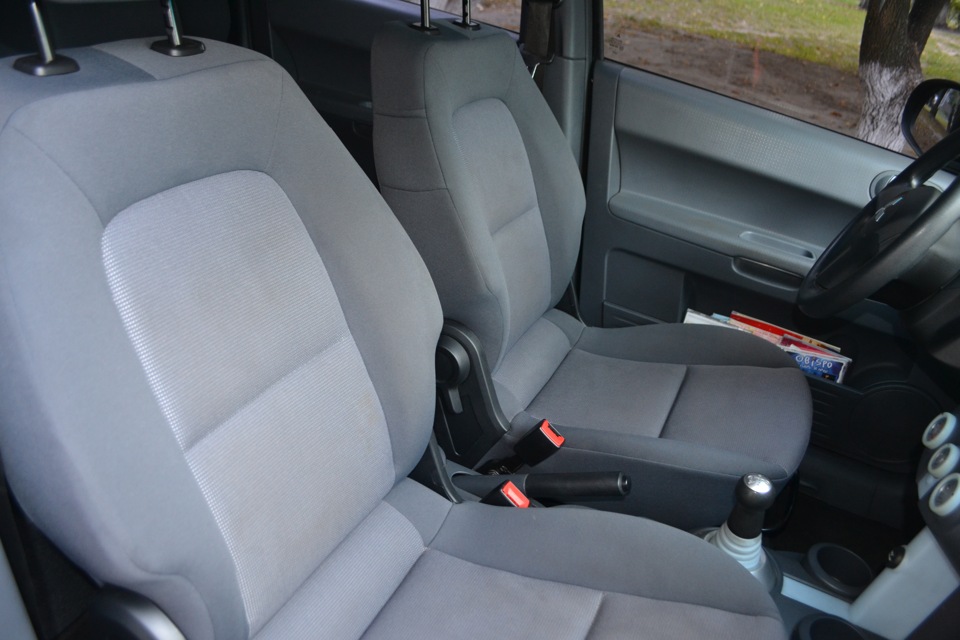 Colt interior 4