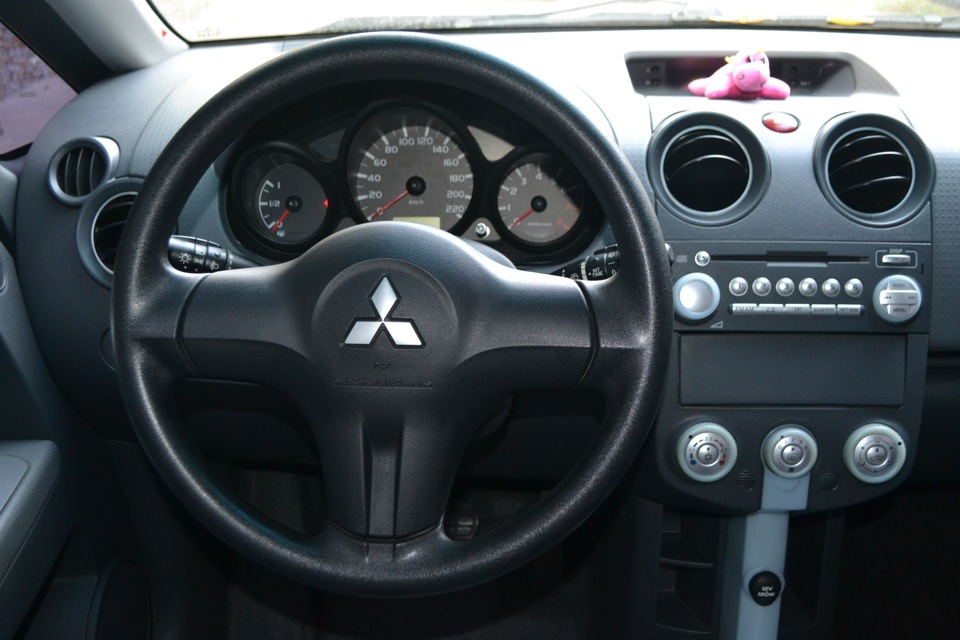 Colt interior 3