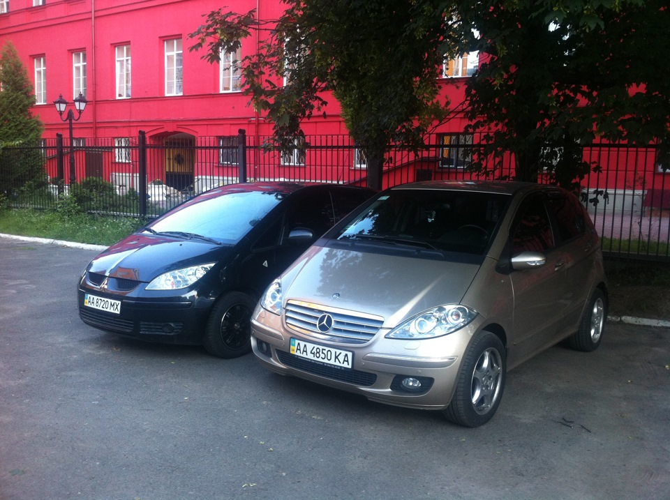 Спонтанний фотосет (Mitsubishi Colt & Mercedes A200) 3