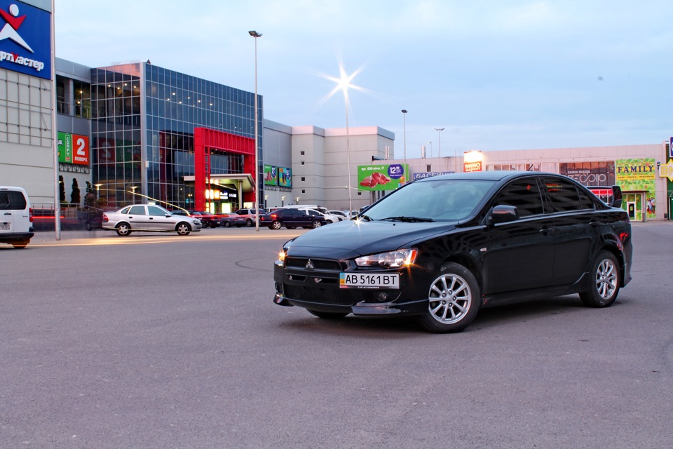 Вечірня фотосесія з Lancer X 1