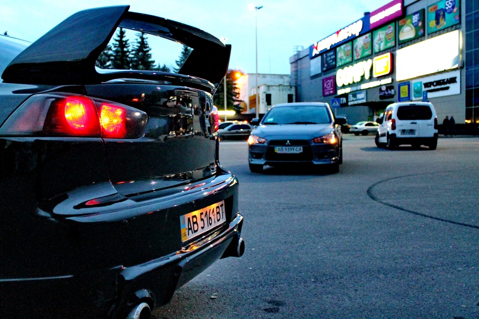 Вечірня фотосесія з Lancer X 3