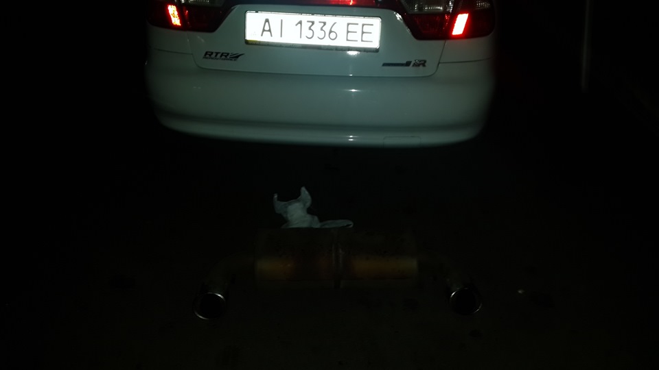 Вихлоп від EVO X 2