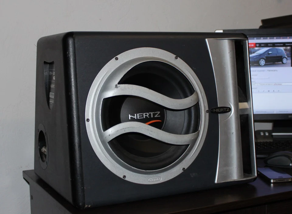 CARAUDIO 1.2. Покупка пасивного сабвуфера HERTZ EBX 250R.2