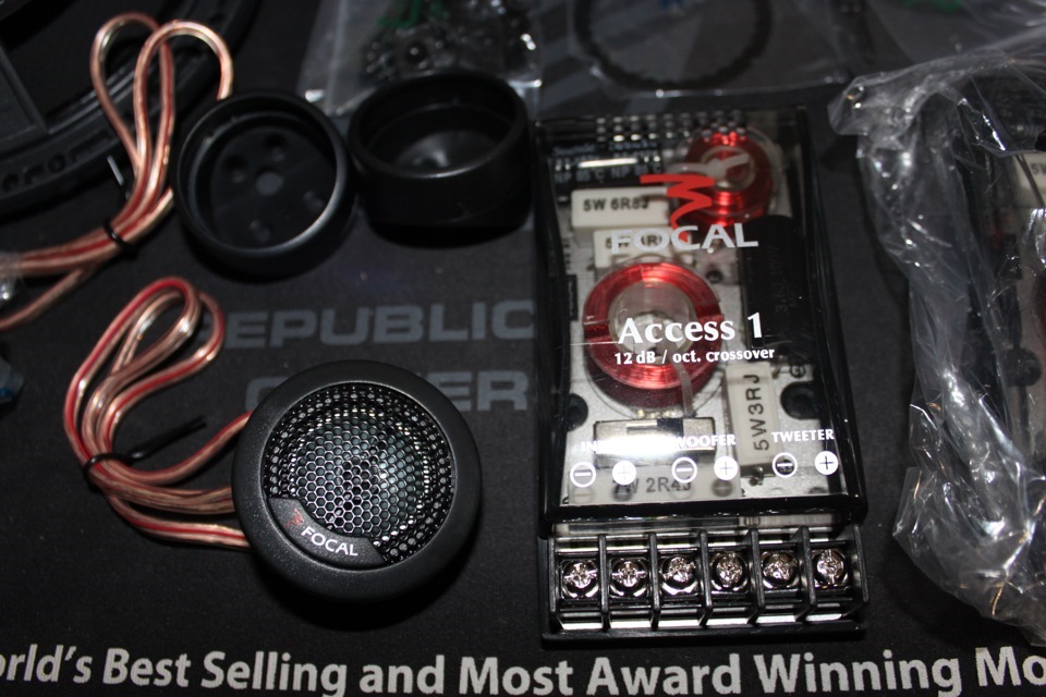 Розпродаю свій автозвук: alpine cde-178bt, Helix Dark Blue Five, Hertz EBX 250.2R, Focal Access 165A1SG, Gladen Audio CH-ZERO 3.5м 4