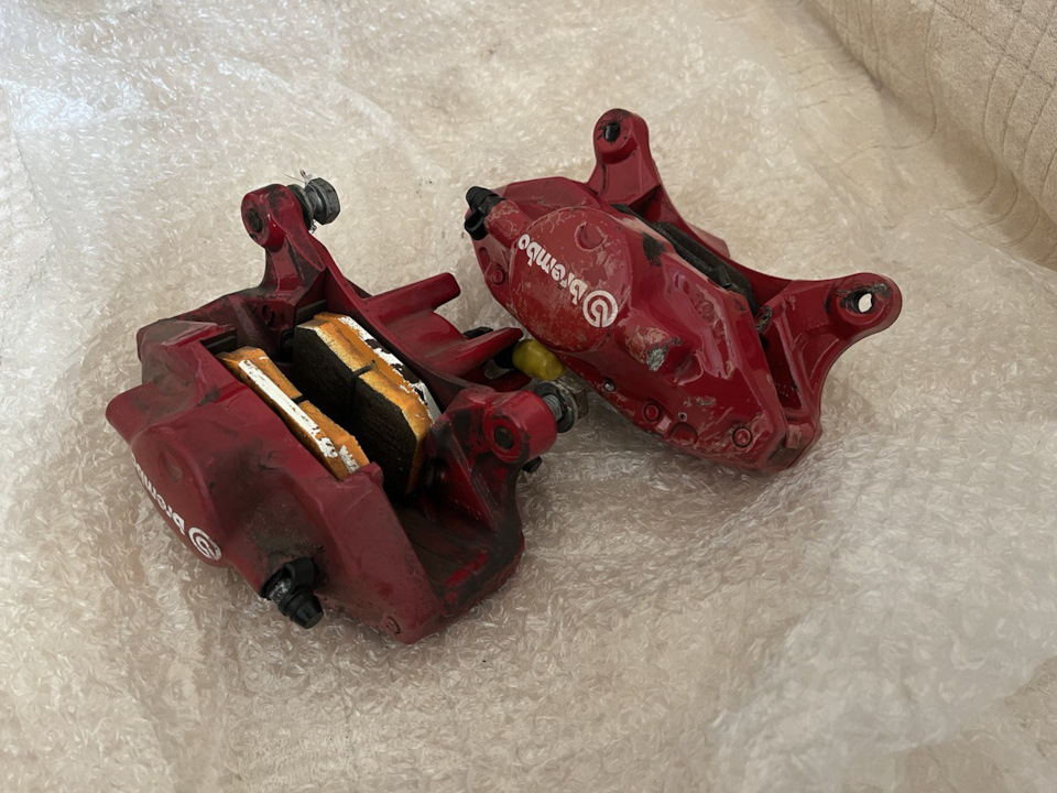Встановлення гальмівної системи Brembo на Eclipse 4g 2