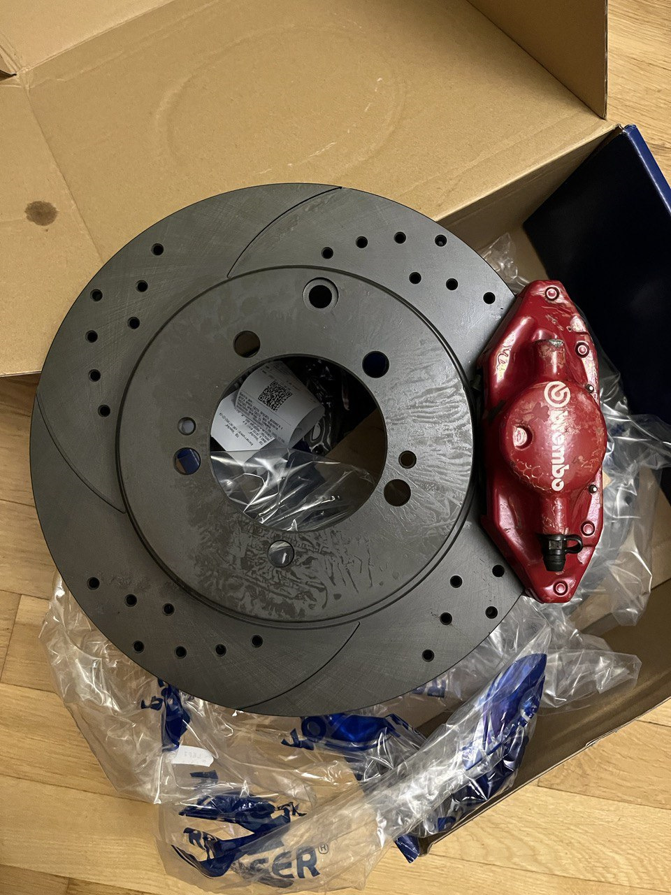 Встановлення гальмівної системи Brembo на Eclipse 4g 4
