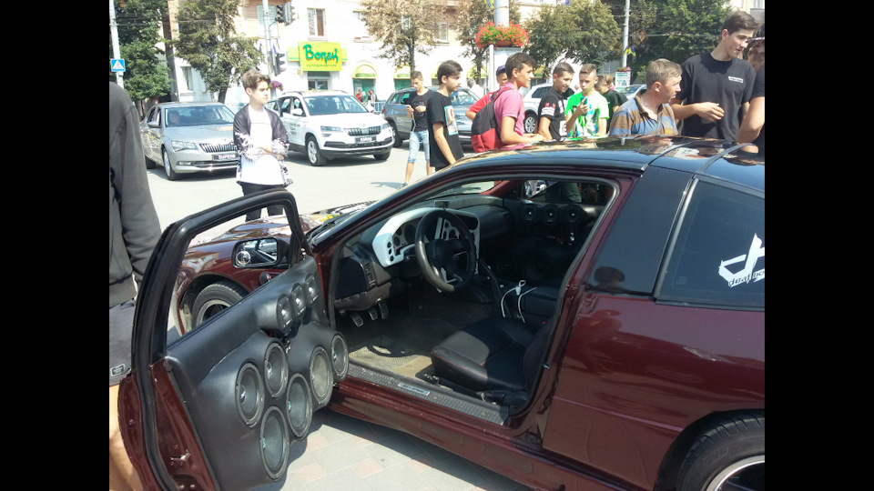 Автовиставка в Івано-Франківську 1