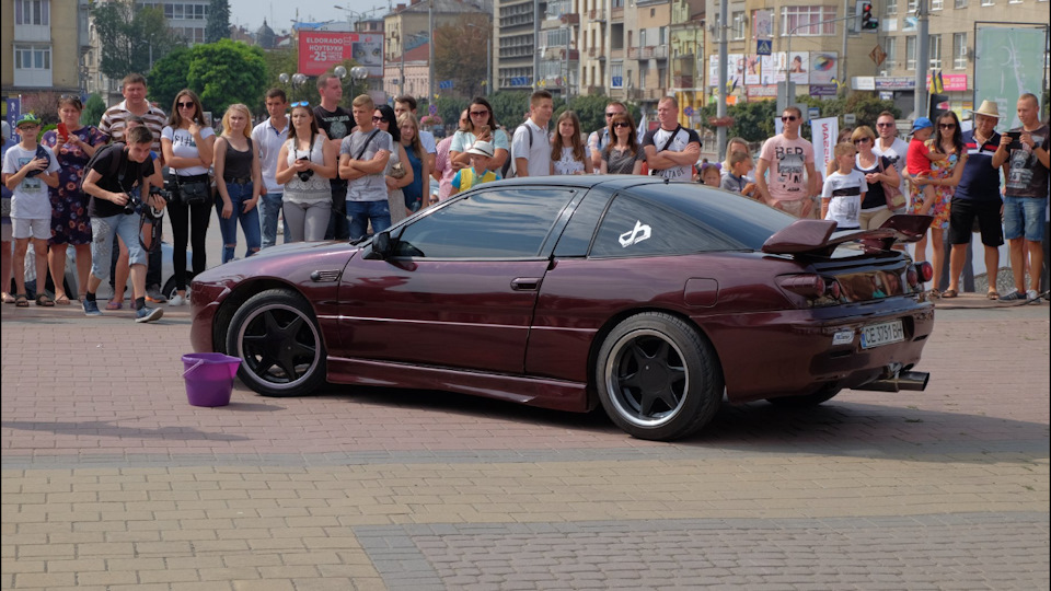 Автовиставка в Івано-Франківську 3