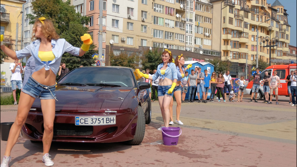 Автовиставка в Івано-Франківську 4