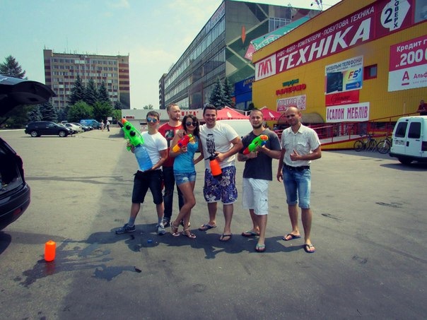 Івана Купала 2