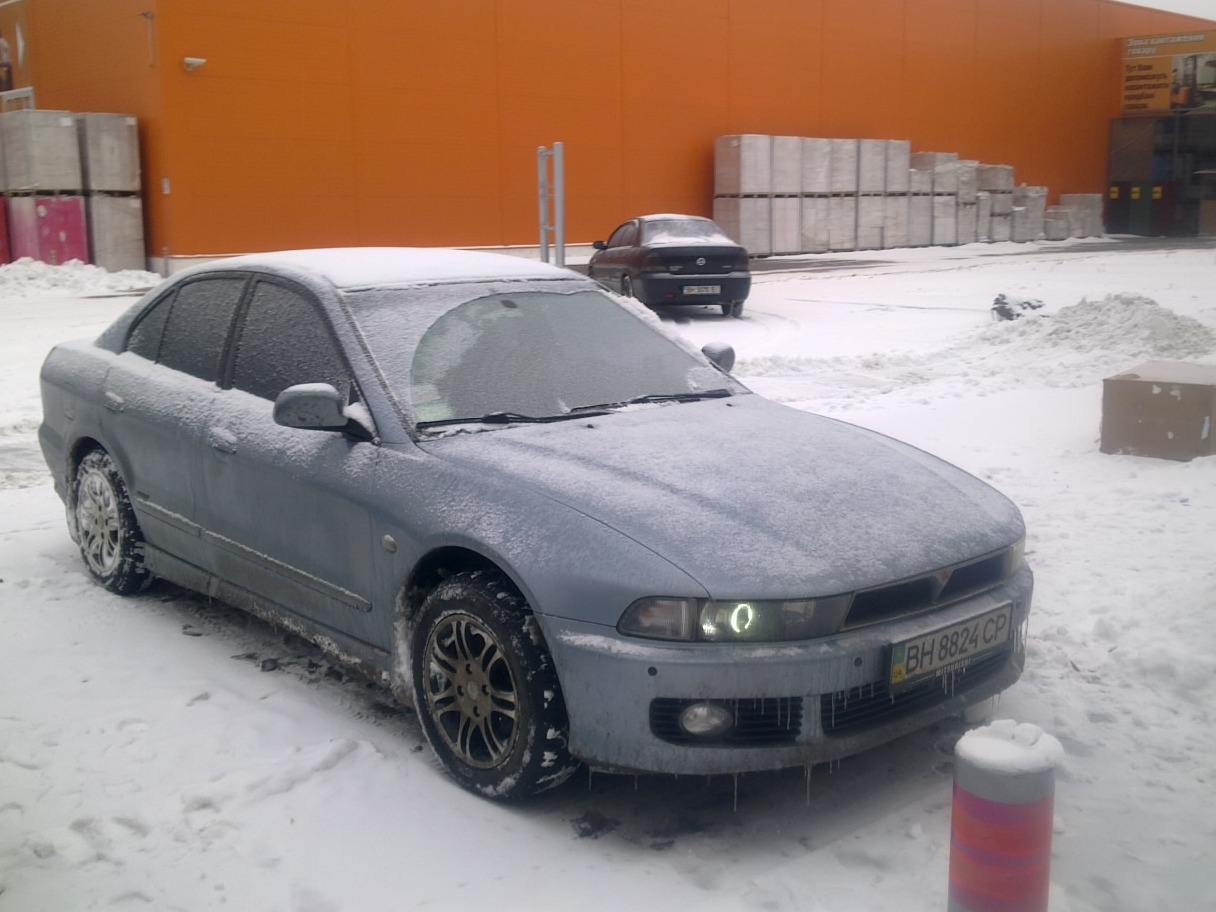 Страшний, але красивий))) 3