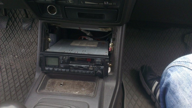 Перше моє втручання або Kenwood KDC-317UR+перехідна рамка 1