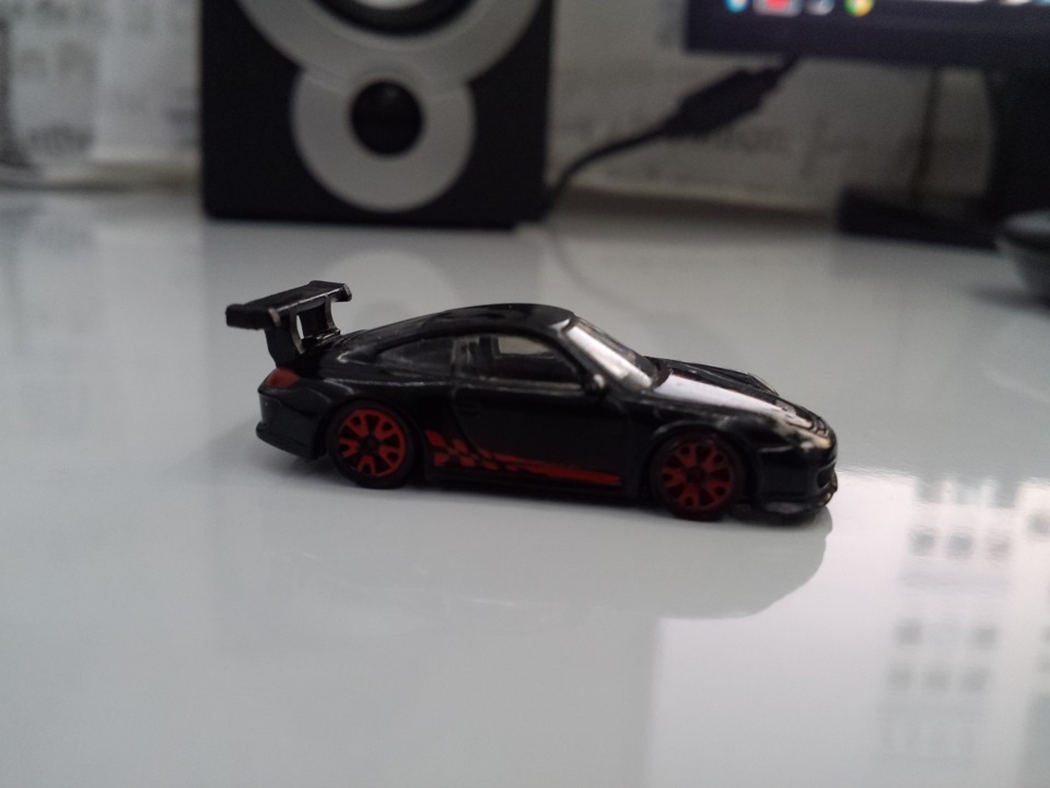 Племянница подарила Porsche 911 GT3 RS 1
