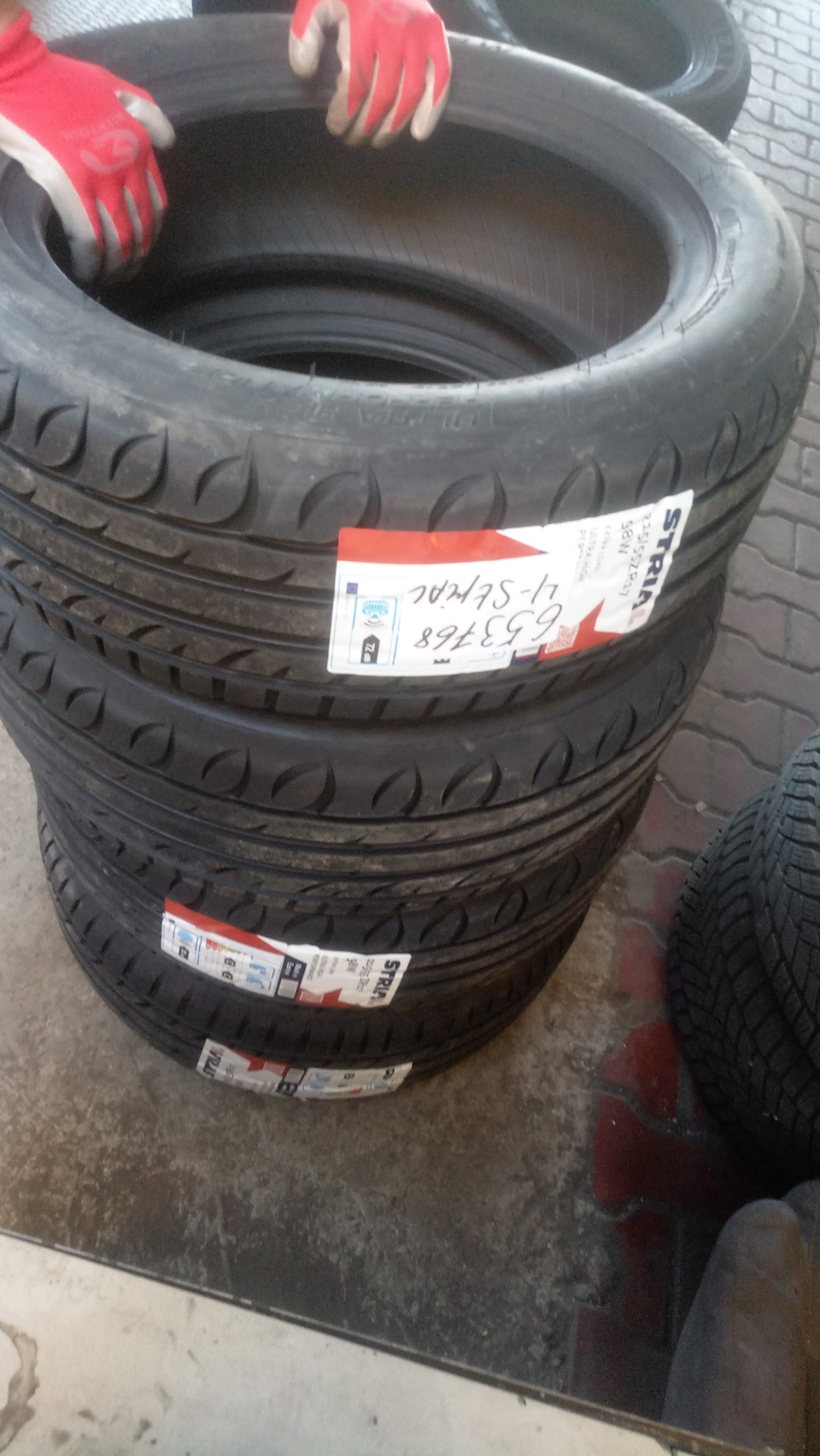 поставив гуму 215/55/17 1