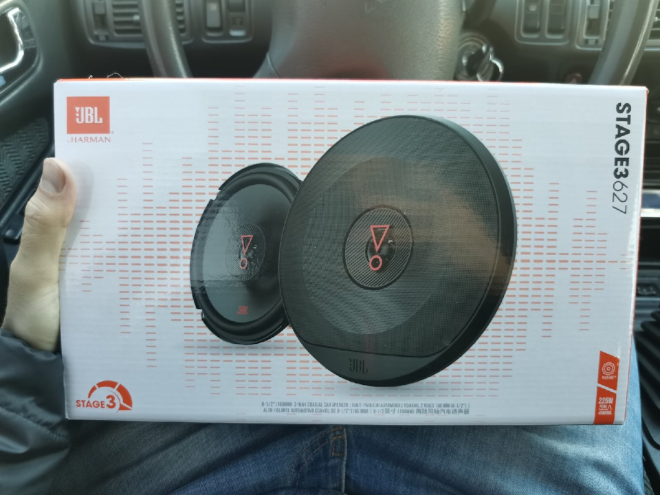 JBL Stage 3 627 у штатне місце замість овалів Pioneer 1