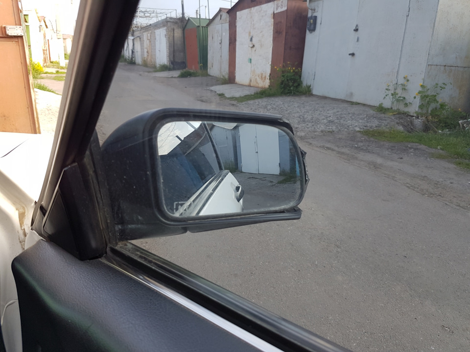 Заміна бічного дзеркала 2