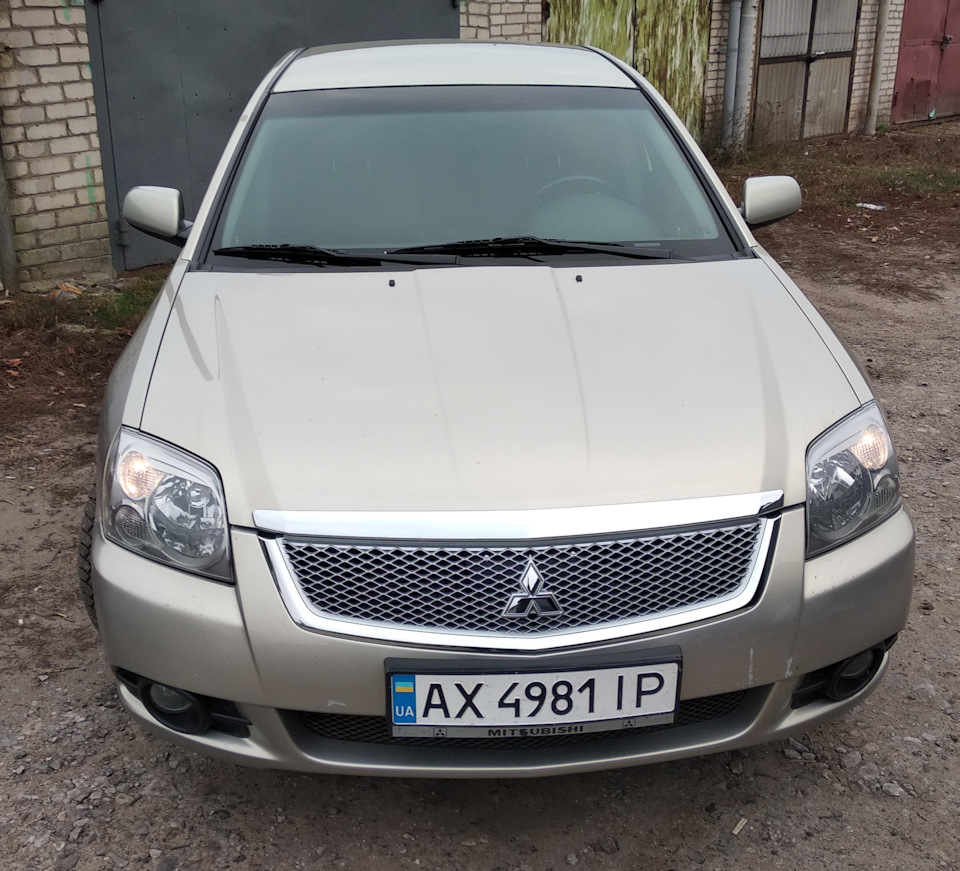 Грати радіатора 1