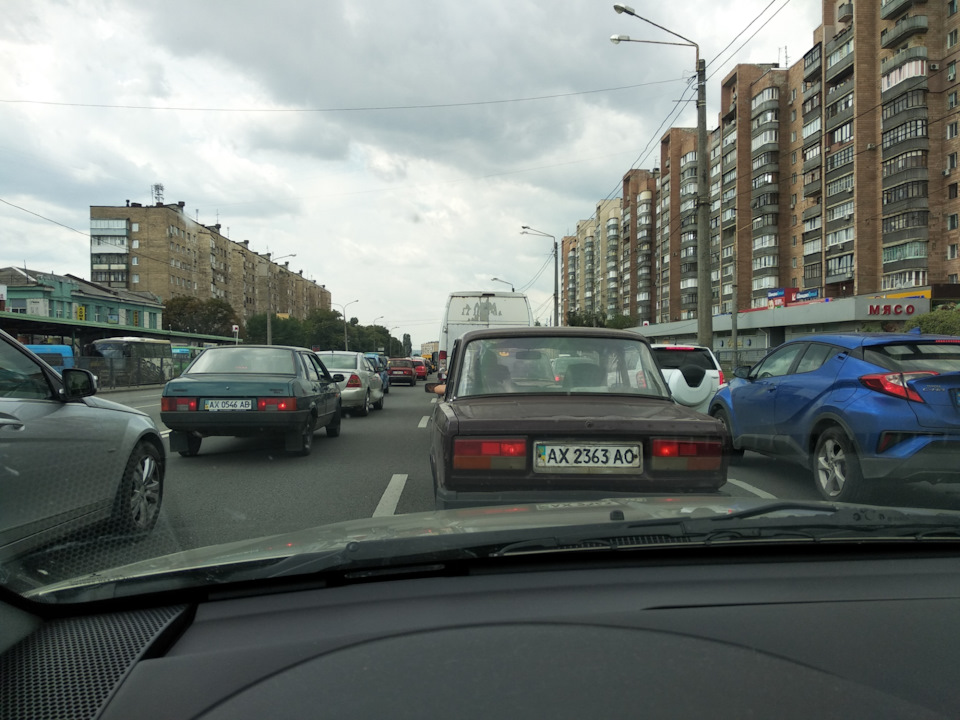 Ось я і в місті чи харківські пробки 1