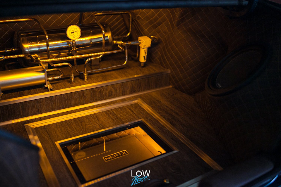 Lowville Five. Фото от Lowhouse.md 4
