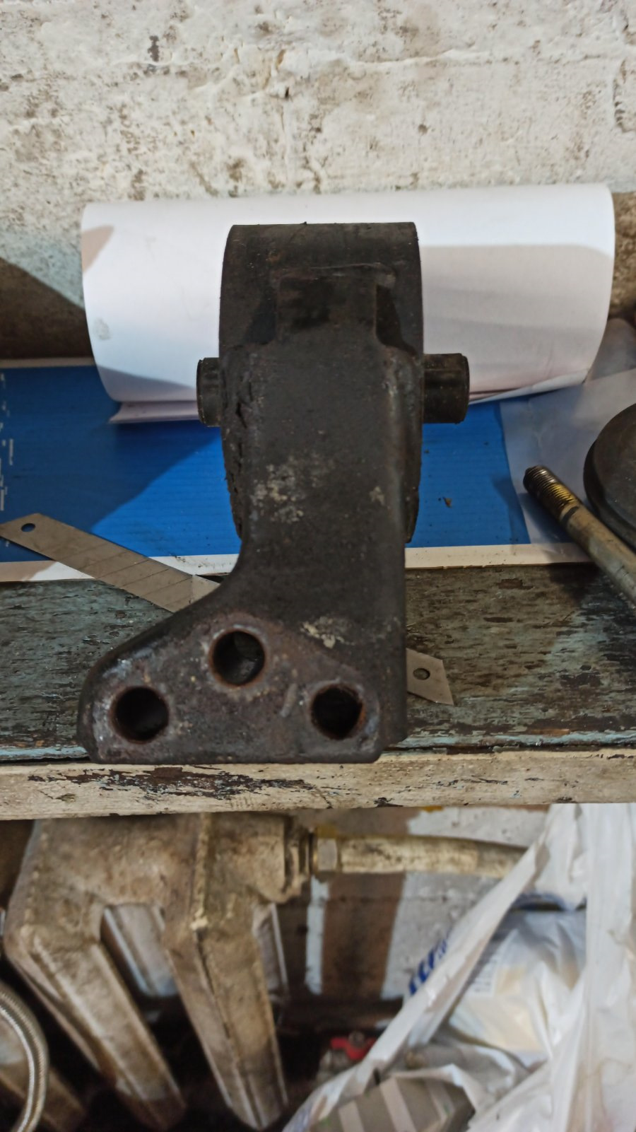 MB864953 чим замінити подушку якщо шкода грошей? (RBI M0907LM) 3
