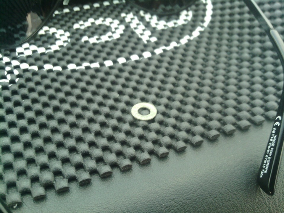 Борода, прикурювач, двері 3