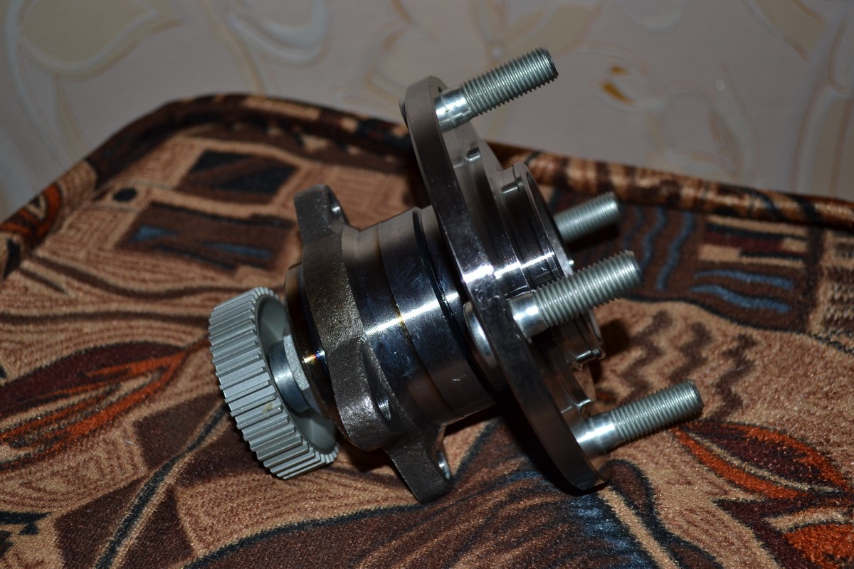 Задня маточина Febest 3