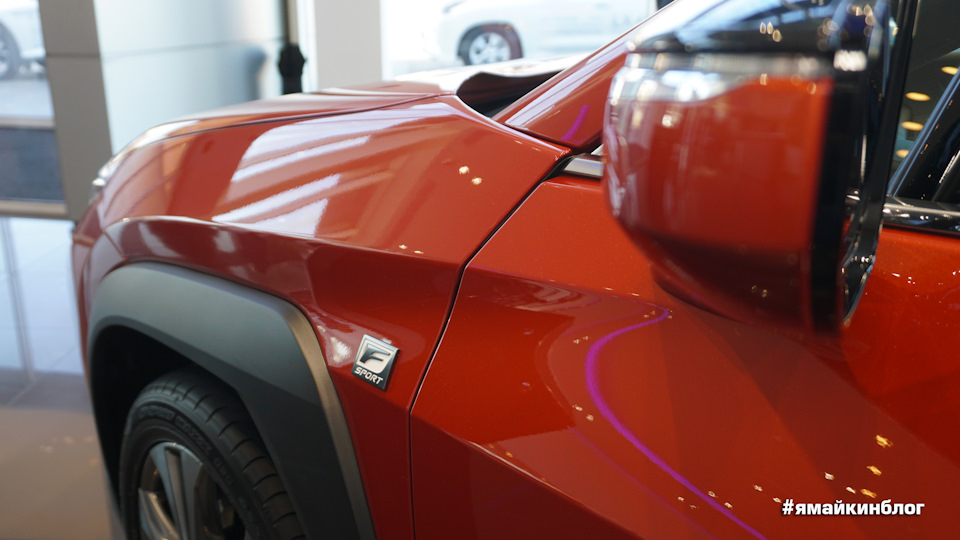 Lexus UX в Одесі 4