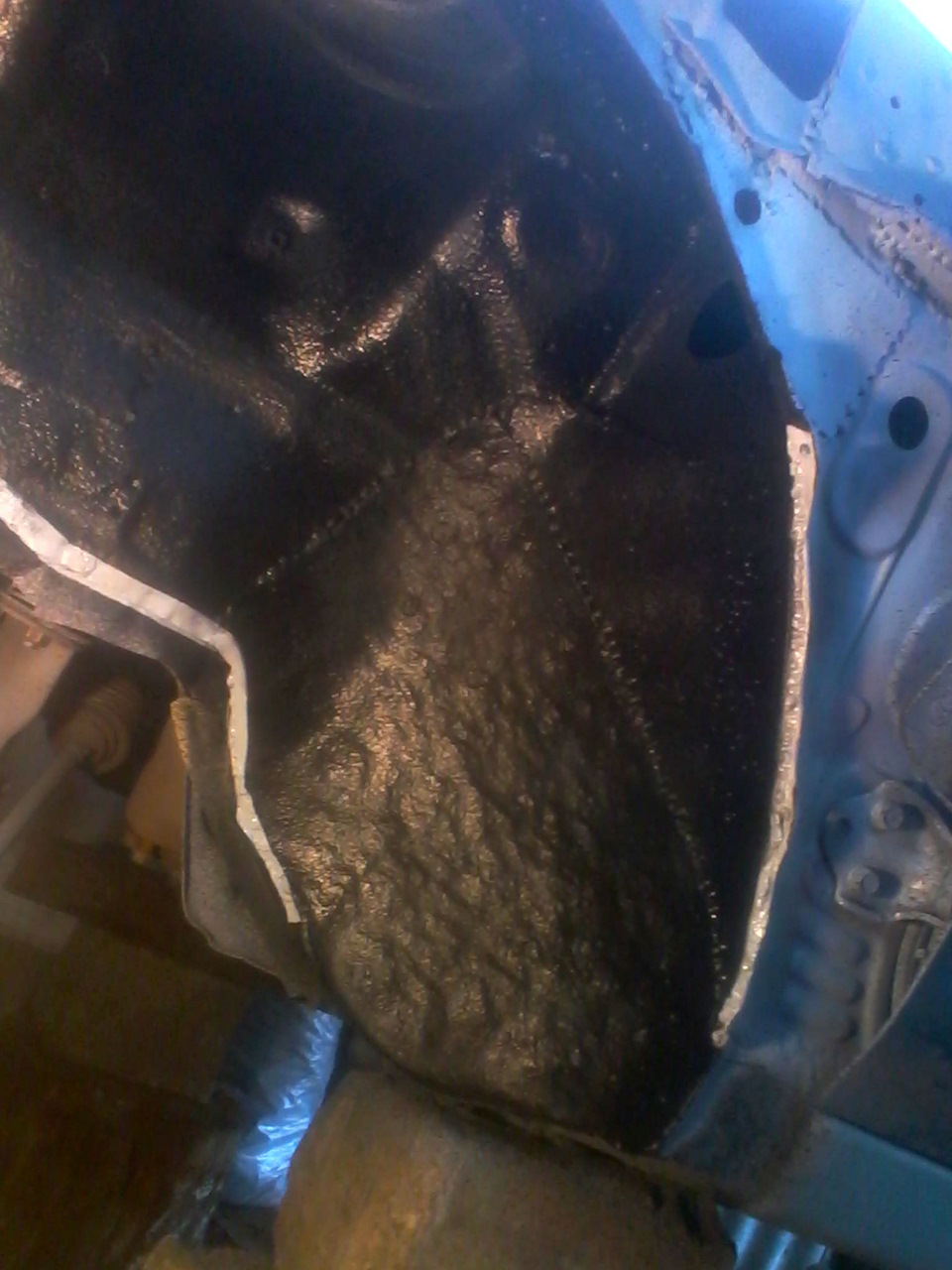 фарбування ніші переднього колеса 4