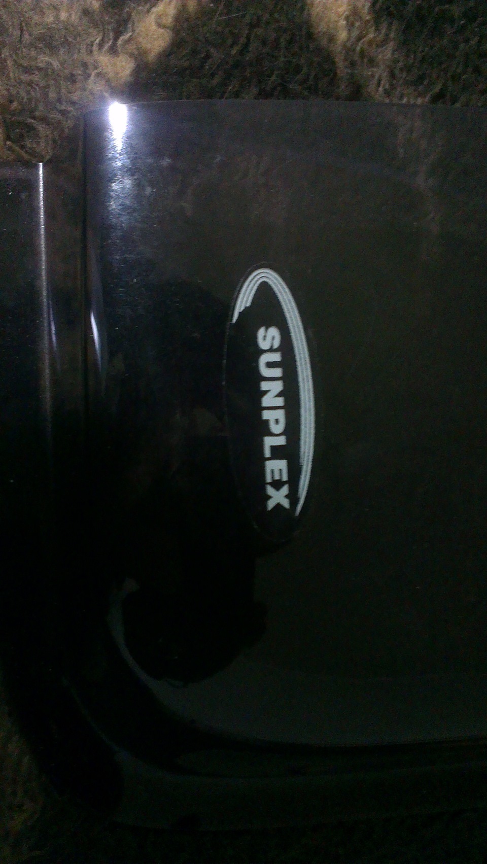 продам! дефлектор (накладка, спойлер) люка SUNPLEX новий 1
