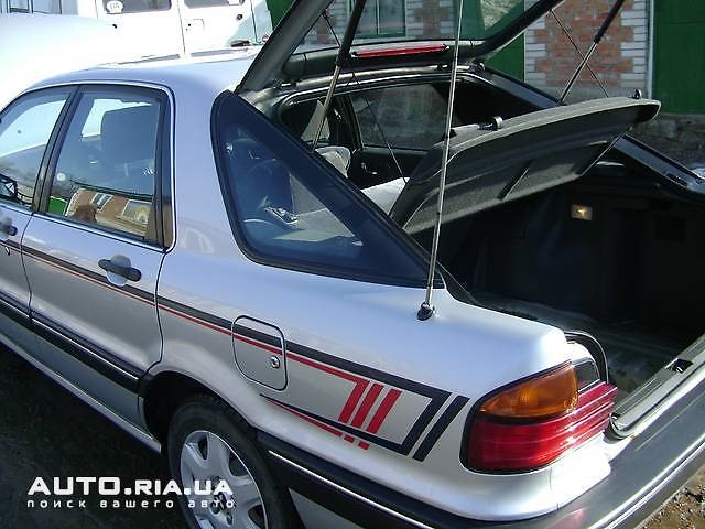 От пригнав Галанта Хачбека 1990 2.0 з Німеччини продам по запчастинам 4