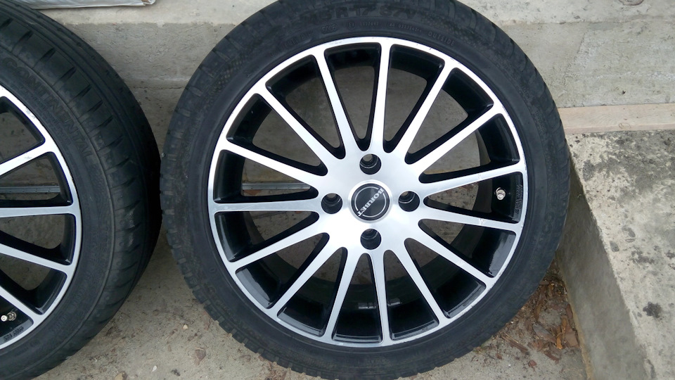 Німецькі тапки Borbet R17 на гумі Continental SportContact2 4