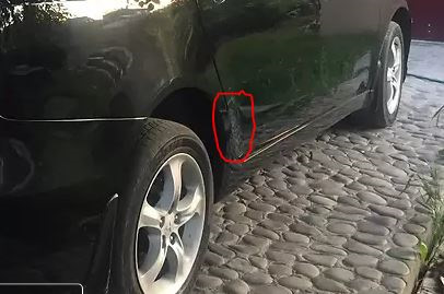 Пістон пластикової накладки порога. 1
