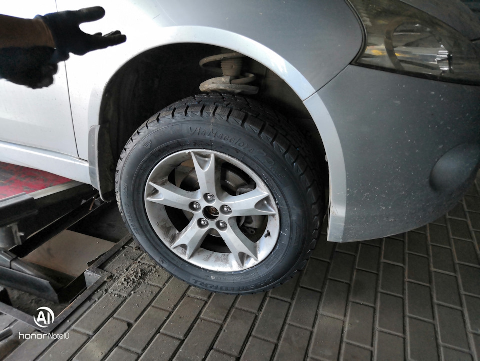 Нова гума 215/60 r17 SUV 4