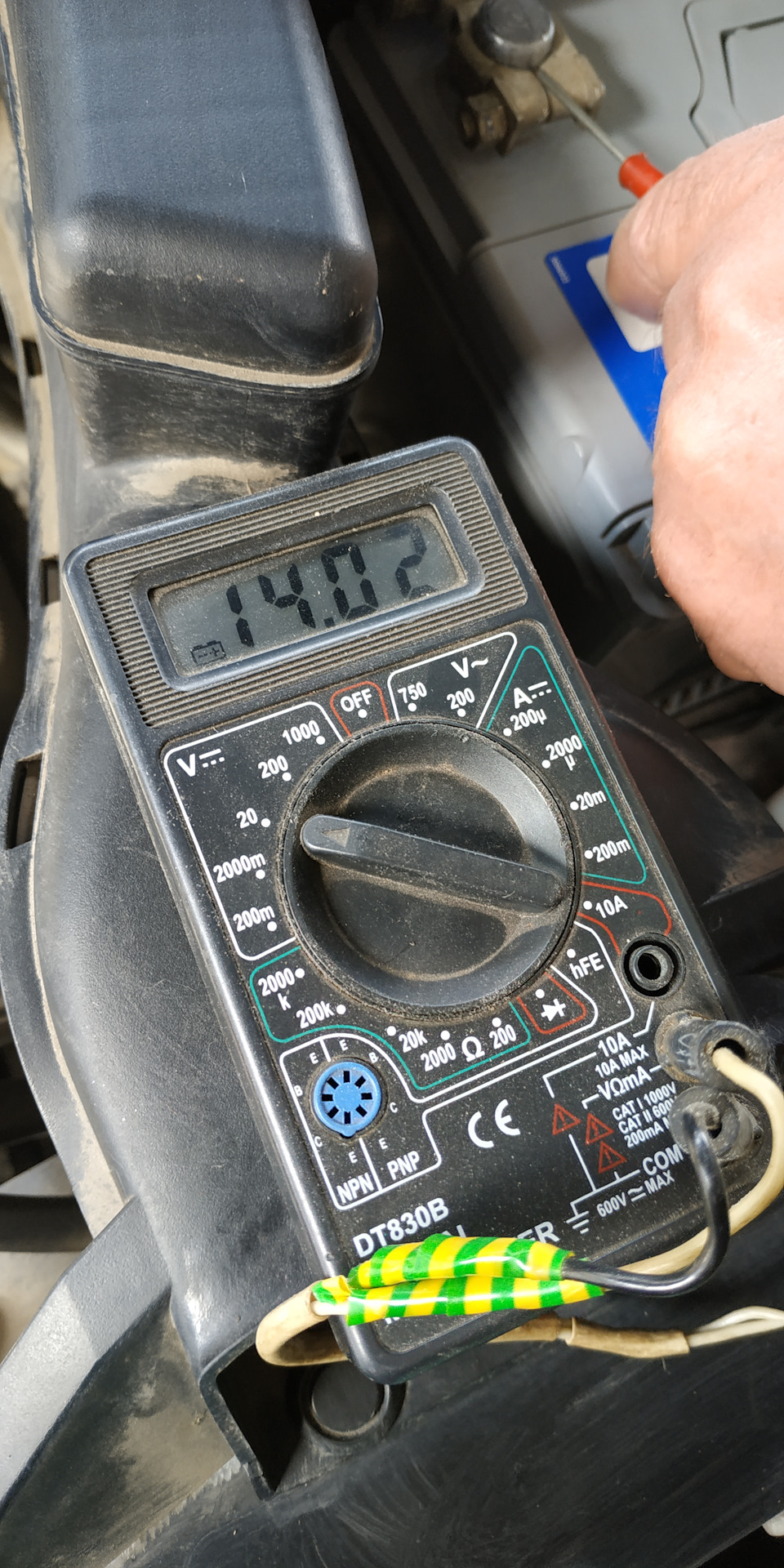 Підзарядка акумулятора INCI AKU 72 Ah (600A) та навчання дросельної заслінки GRANDIS 5