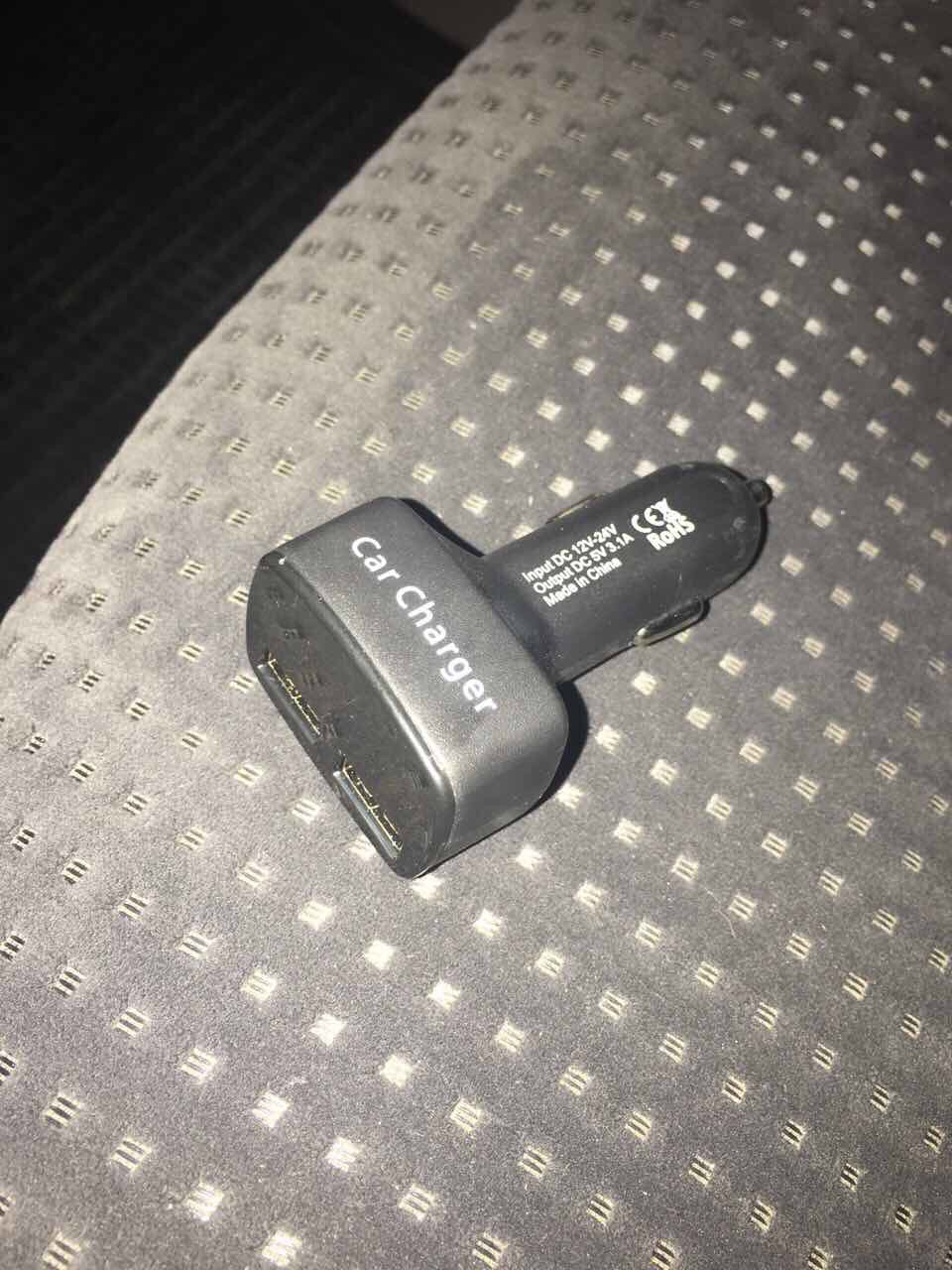 Заряджання в прикурювач 2