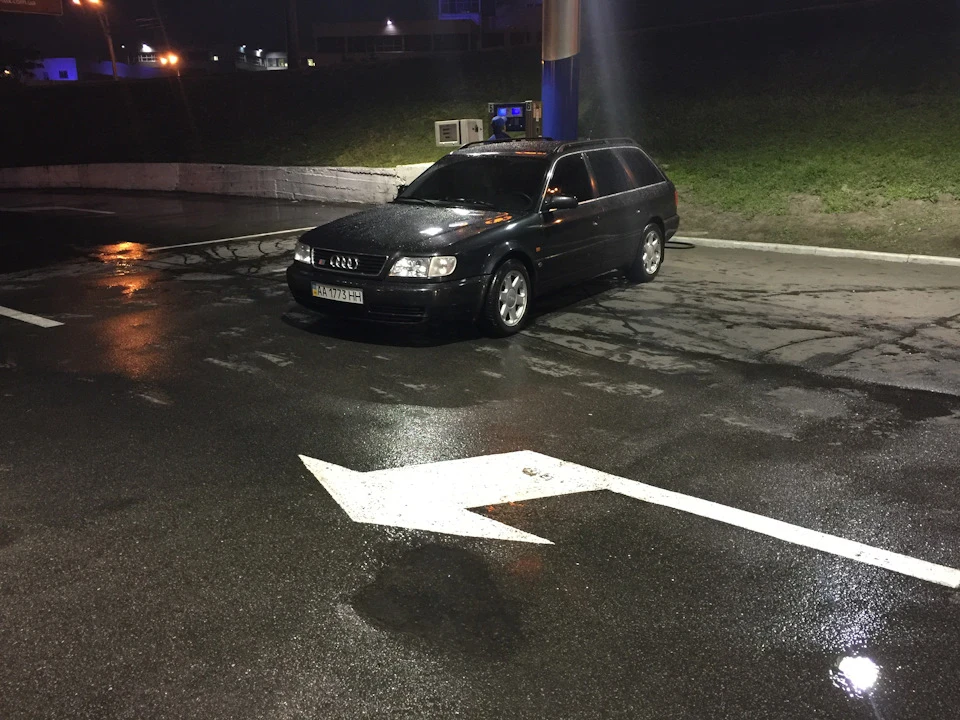 Зустрічайте Audi S6 V8 4.2))