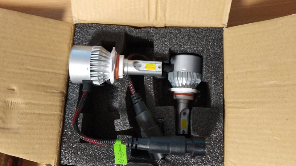 Ксенон в урну, ставимо LED, двоколірний :-) 4