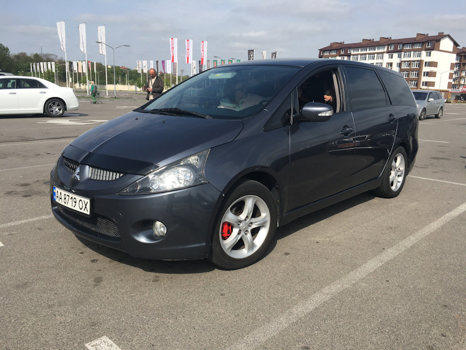 Grandis або Passat b6. Що продати? 2