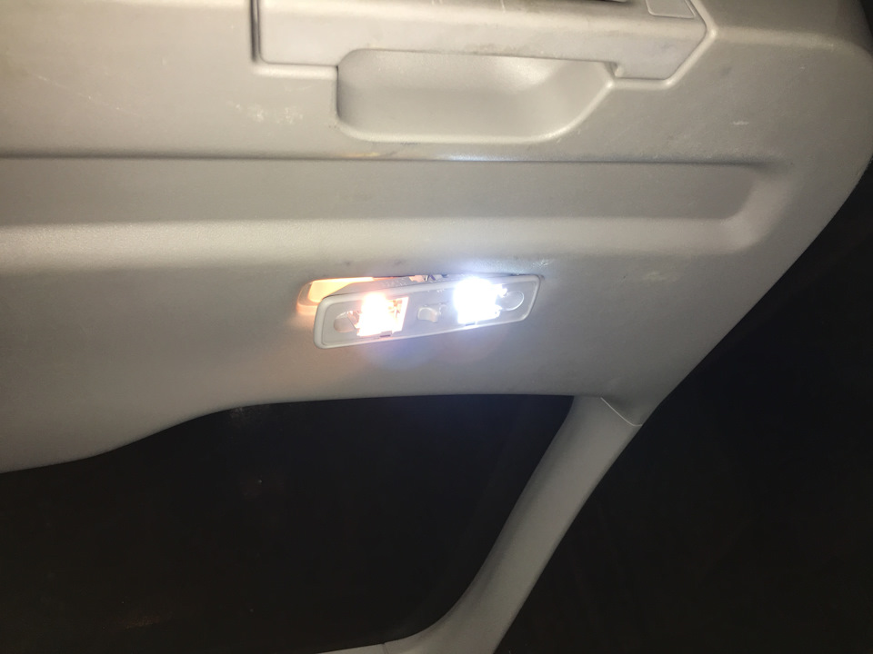 9.2 :: LED. Заміна освітлення в салоні 4