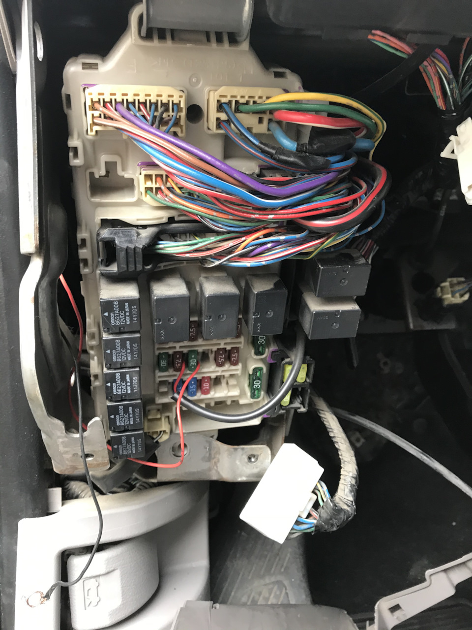 Заміна блоку ETACS на MR587655 та ключ з кнопками 1