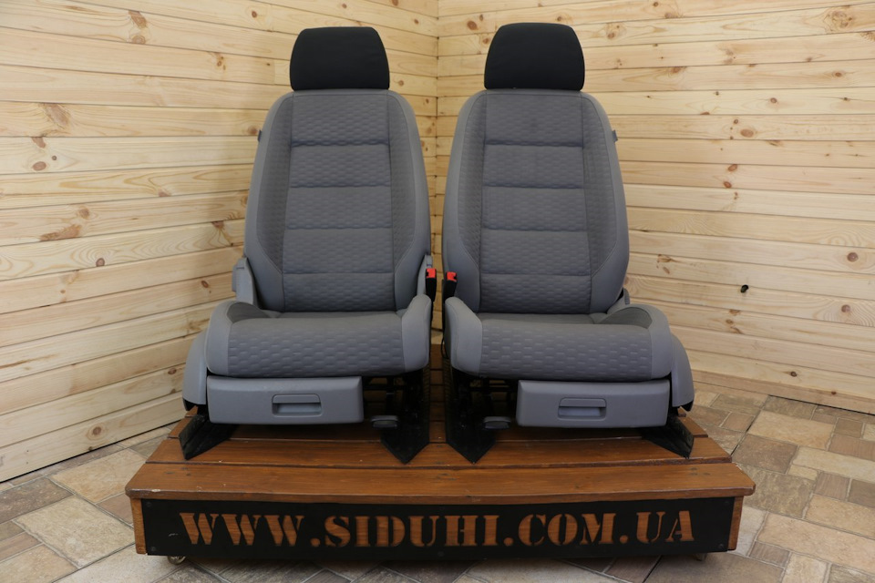 Передні сидіння Volkswagen Touran в L200 OLD 4