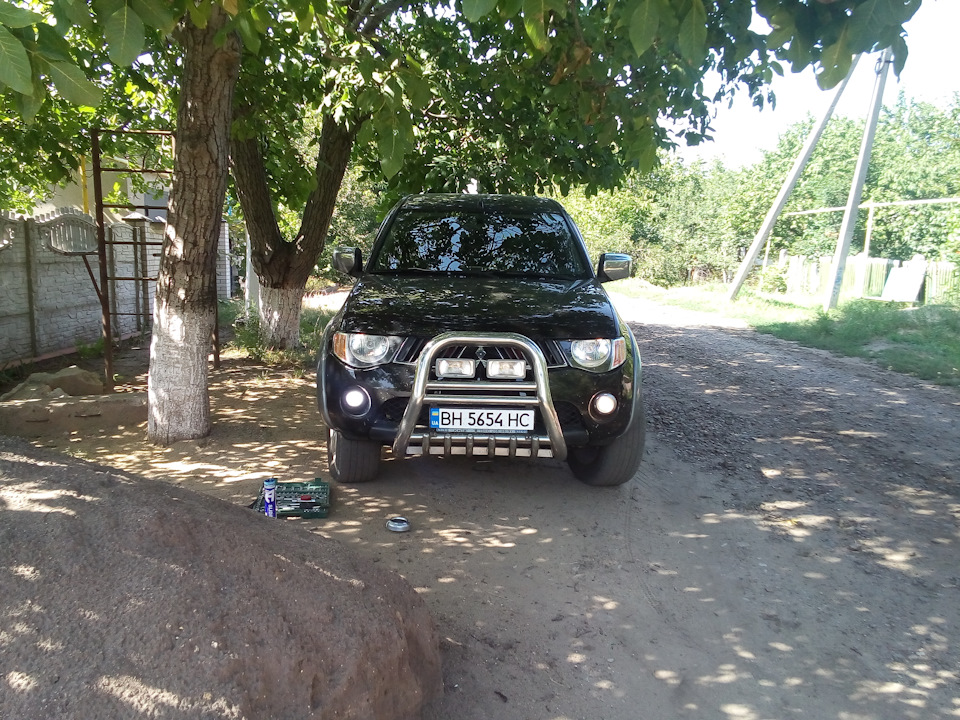 Як думаєте, чи варто ставити леді? з таким засвіченням? та й з доопрацюванням телевізора 3