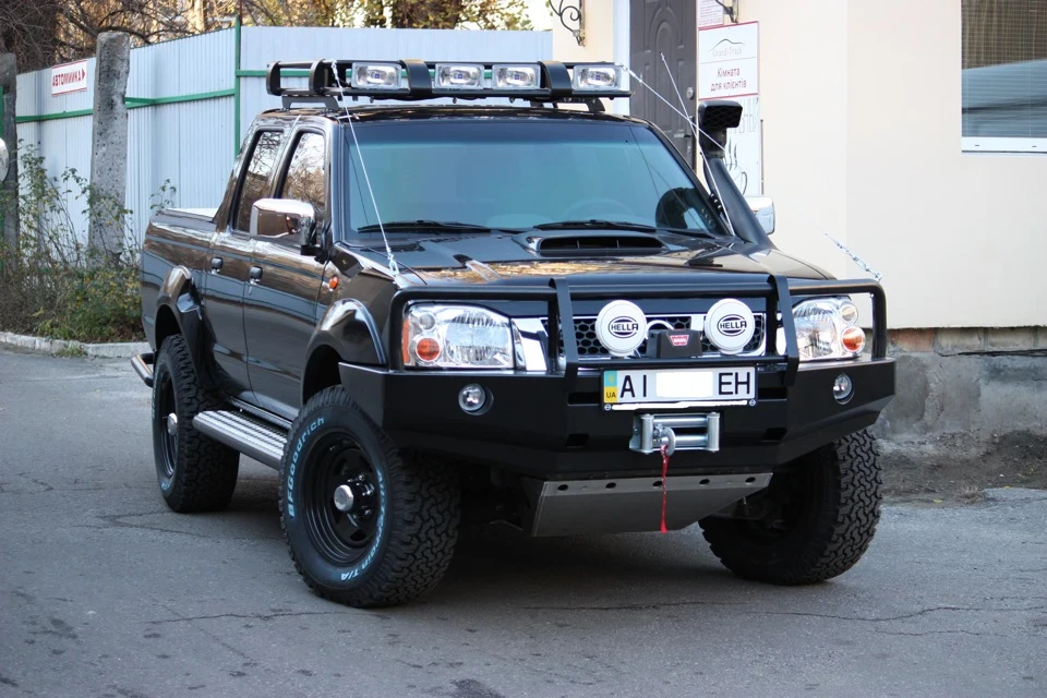 Нісан НП300 (Д22)