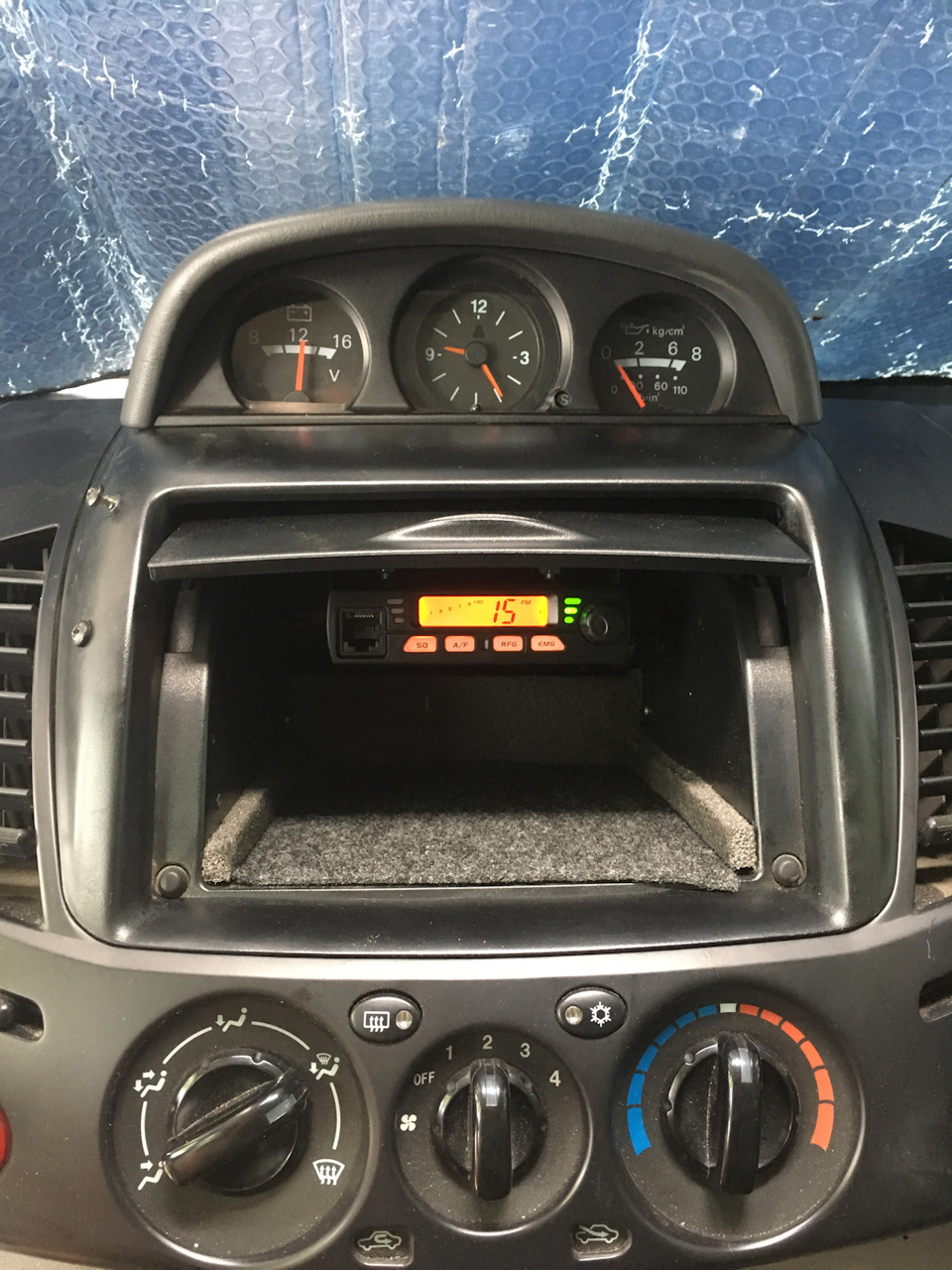 Консоль від pajero sport 2