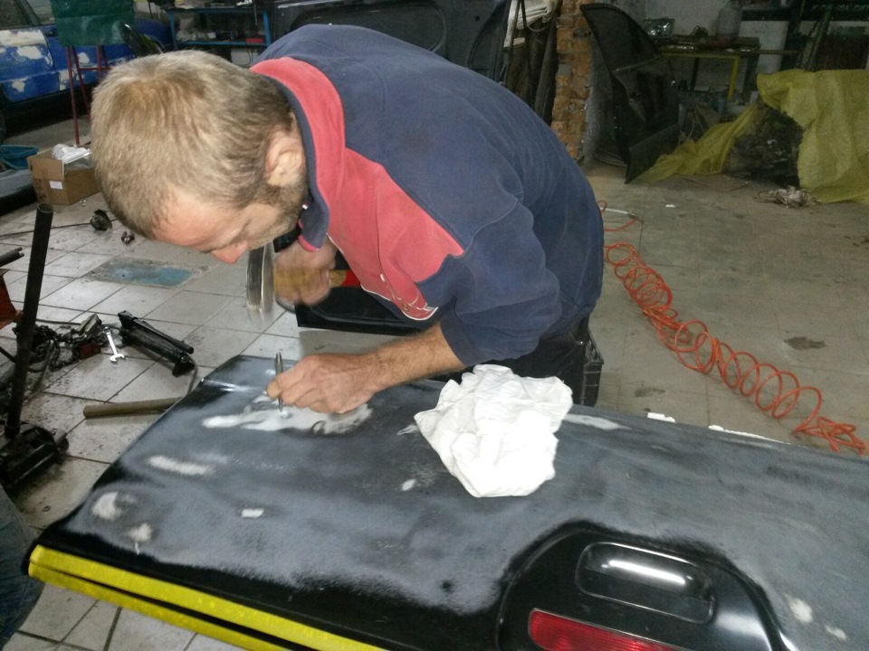 Підготовка задньої кришки до ґрунтовки 5